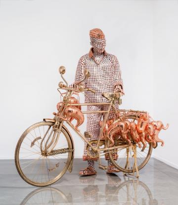 Valay Shende, Mumbai Dabbawala with Bicycle, 2008